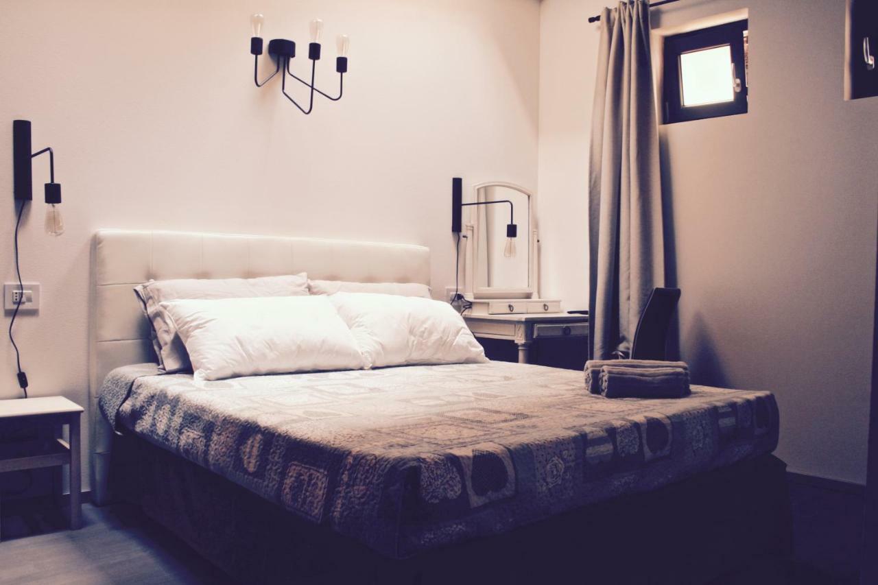 Rossosalvia Bed & Breakfast Peschiera del Garda Eksteriør bilde
